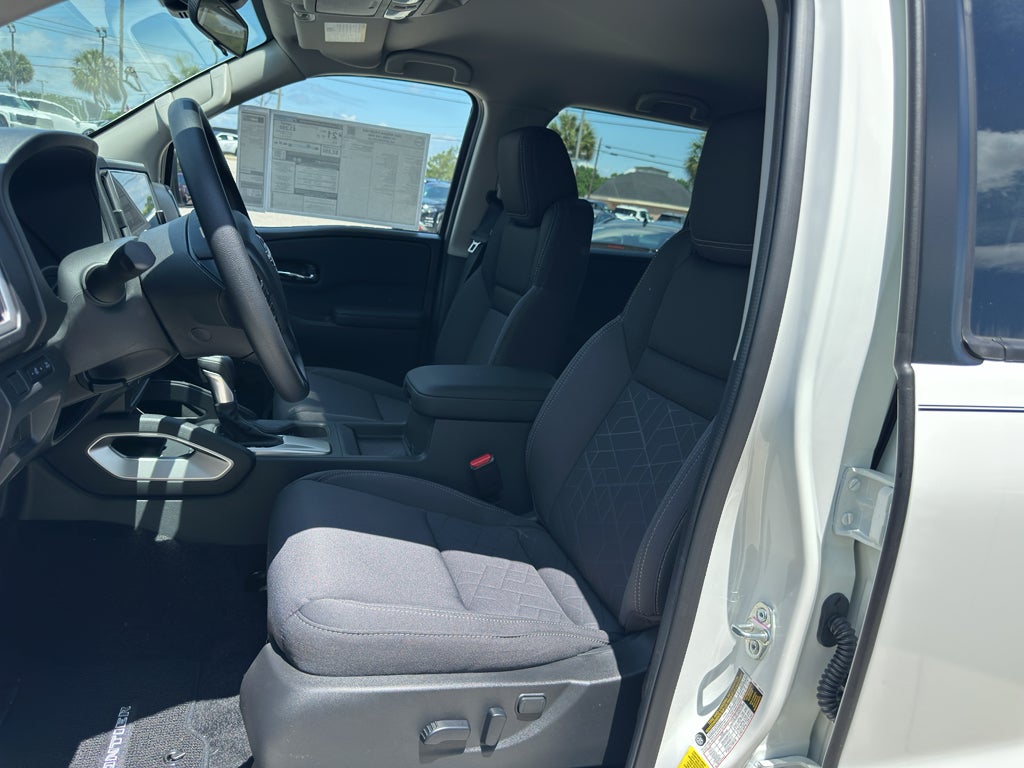2026 Nissan Frontier Crew Cab SV