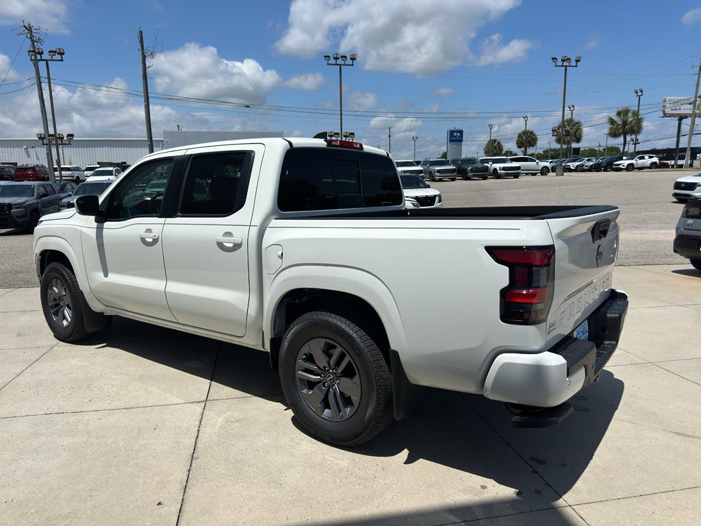 2026 Nissan Frontier Crew Cab SV