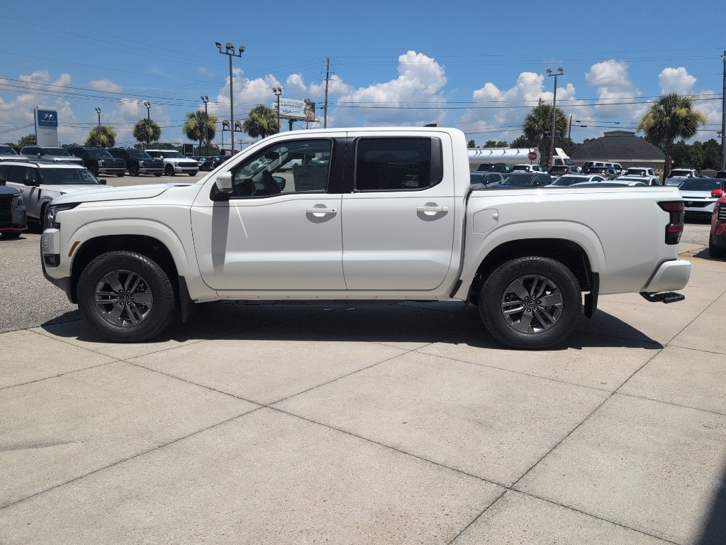 2026 Nissan Frontier Crew Cab SV