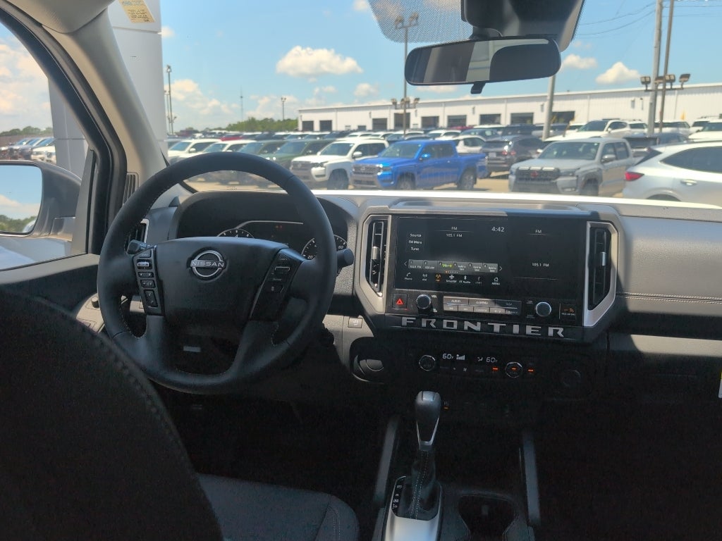2026 Nissan Frontier Crew Cab SV
