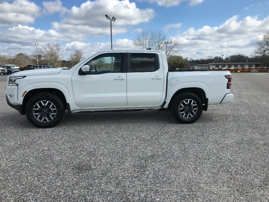 2024 Nissan Frontier Crew Cab SL