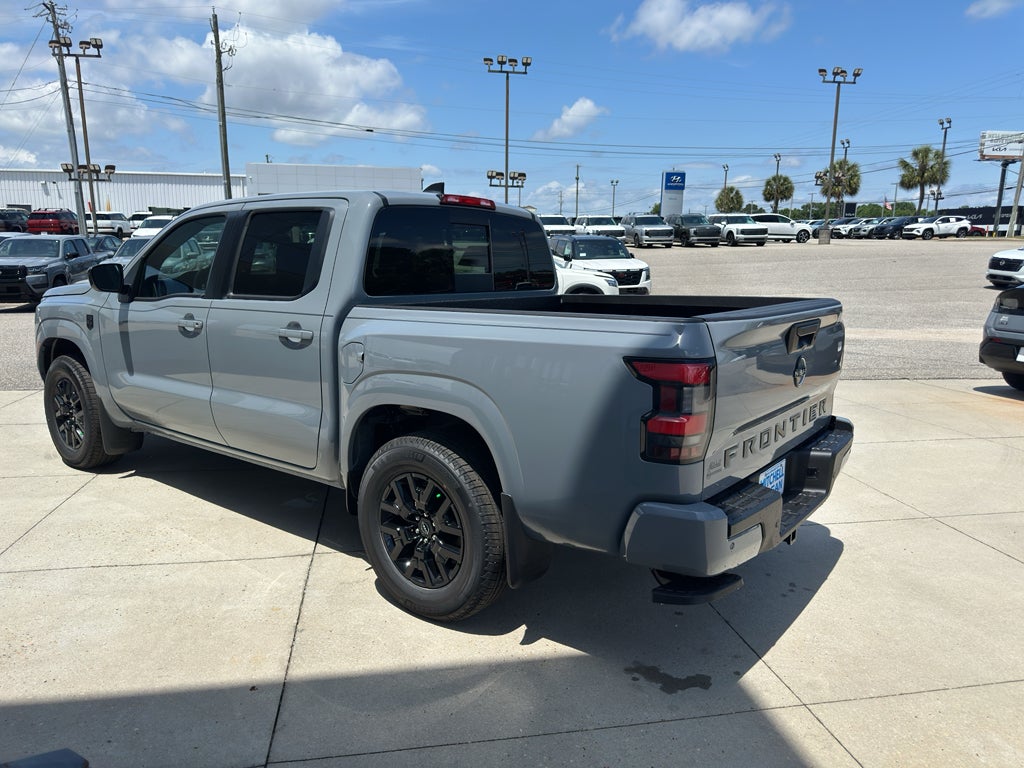 2026 Nissan Frontier Crew Cab SV