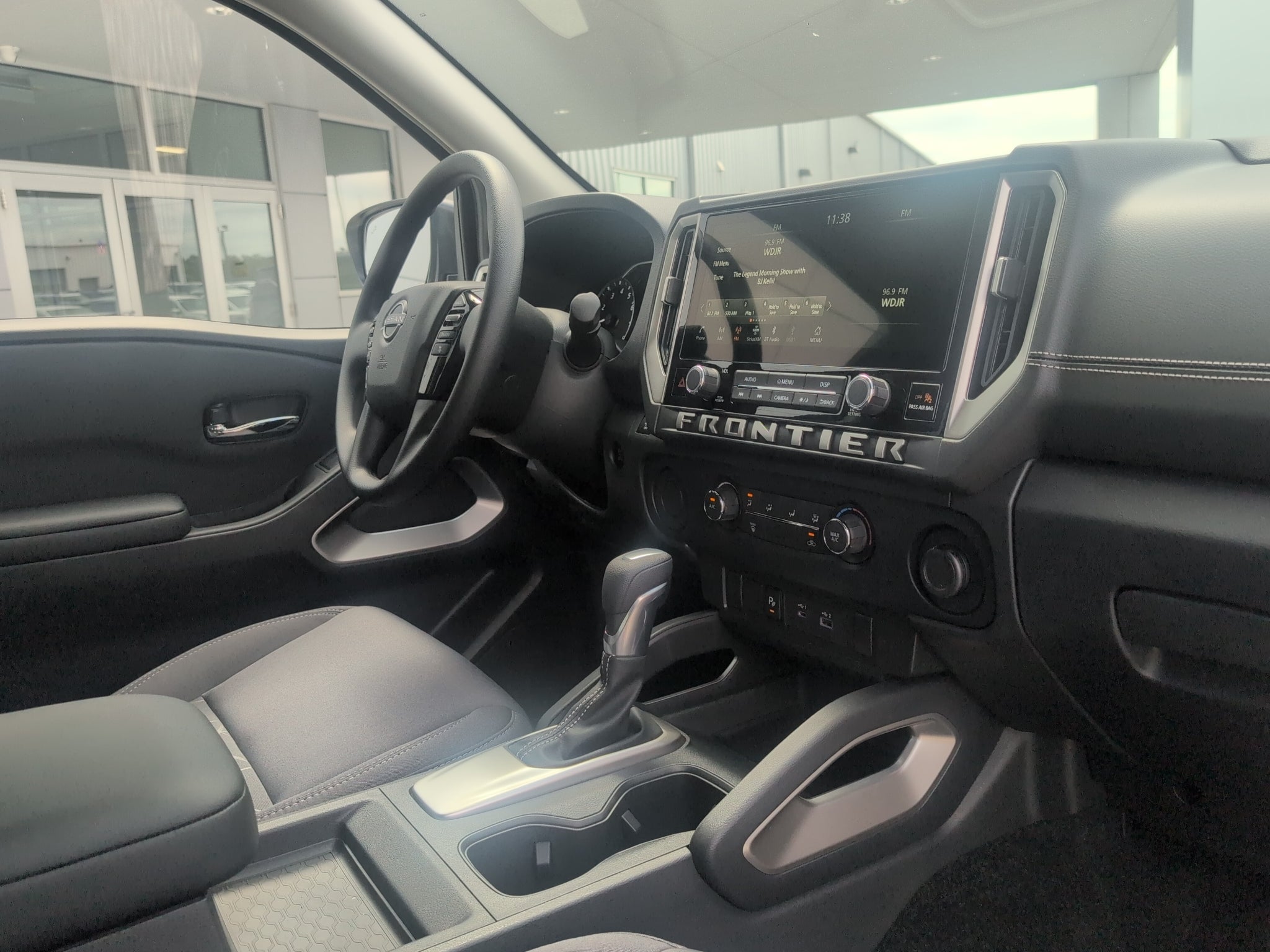 2027 Nissan Frontier Crew Cab SV