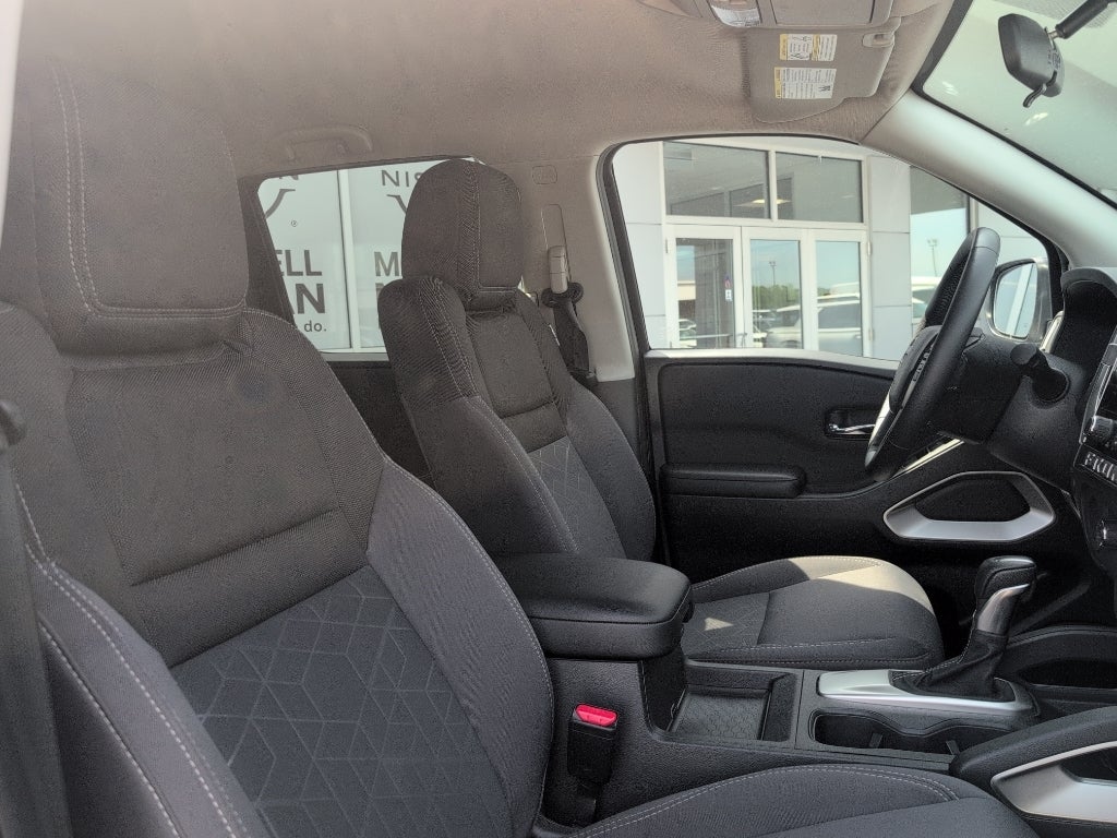 2025 Nissan Frontier Crew Cab SV