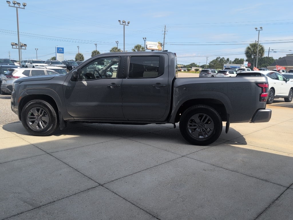 2025 Nissan Frontier Crew Cab SV