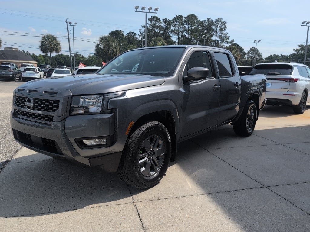 2025 Nissan Frontier Crew Cab SV
