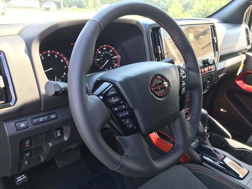 2025 Nissan Frontier Crew Cab PRO-X®