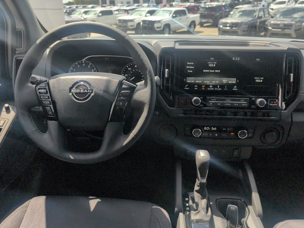 2027 Nissan Frontier Crew Cab SV