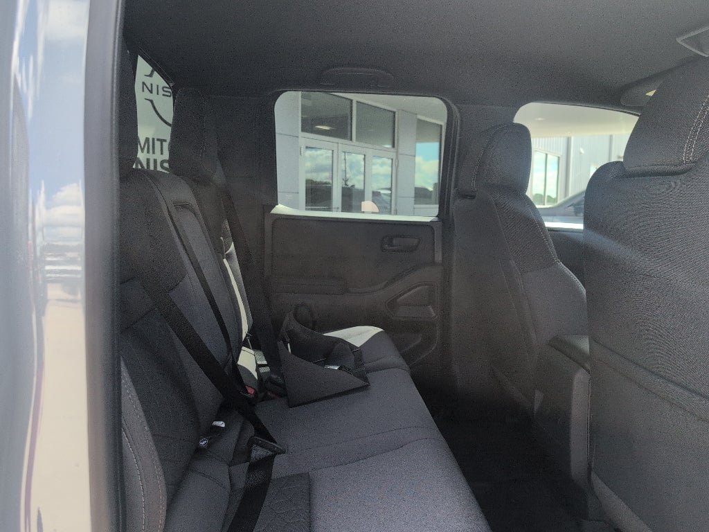 2027 Nissan Frontier Crew Cab SV