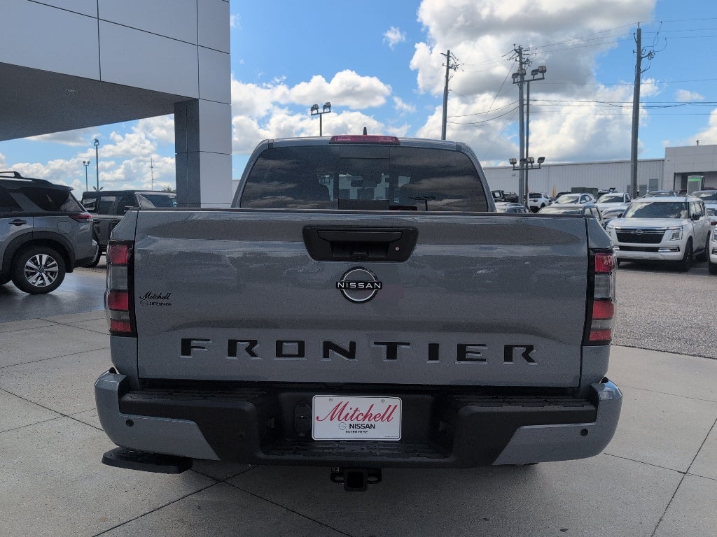 2027 Nissan Frontier Crew Cab SV