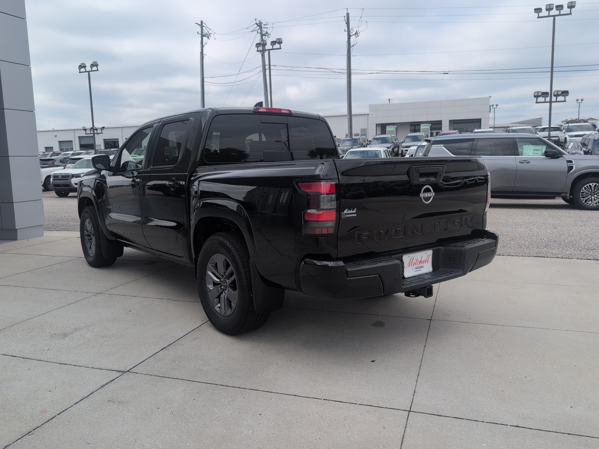 2027 Nissan Frontier Crew Cab SV