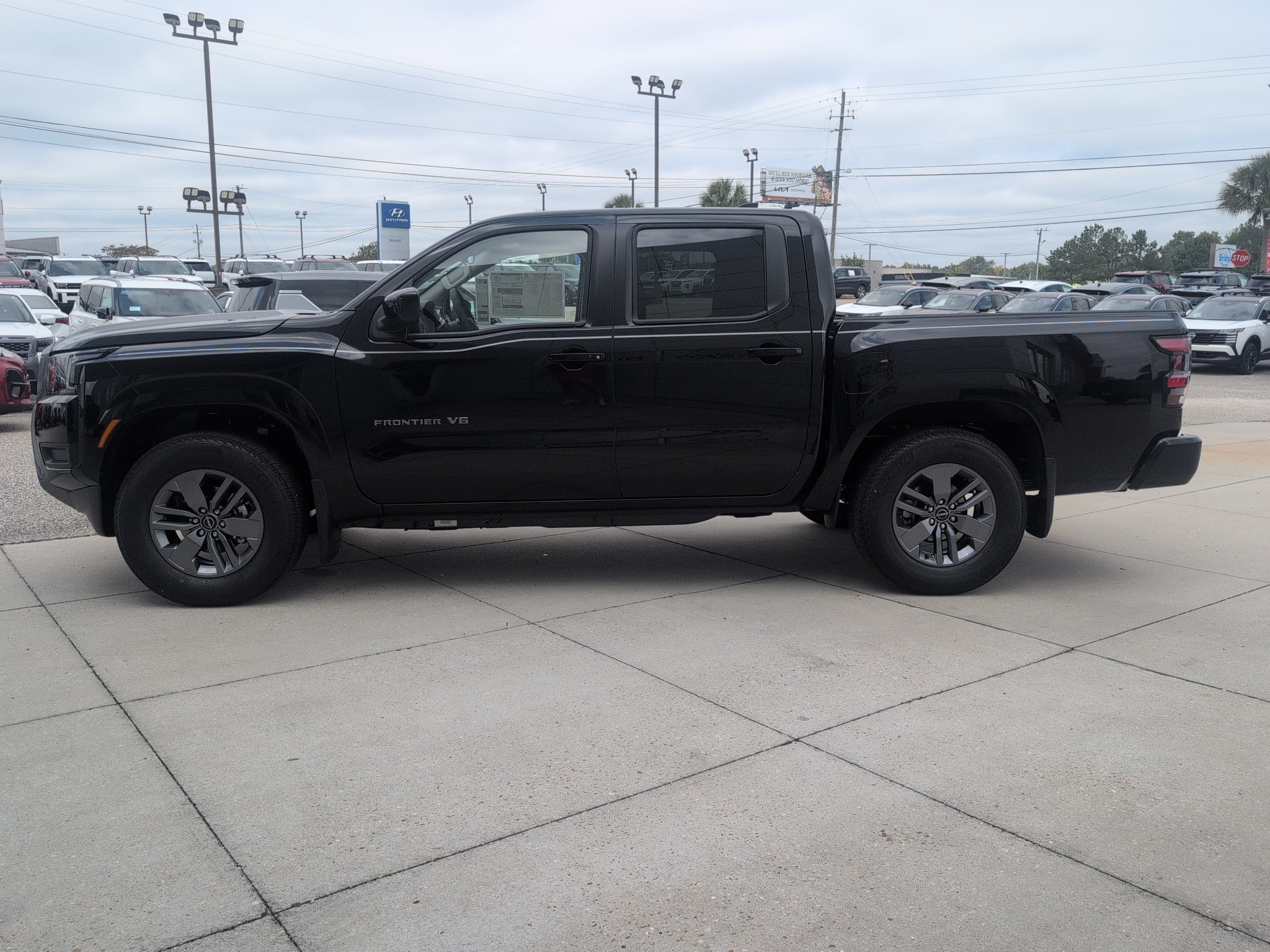 2027 Nissan Frontier Crew Cab SV