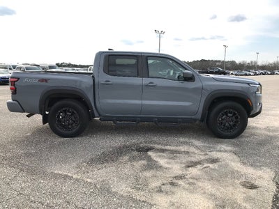 2022 Nissan Frontier Crew Cab PRO-4X®