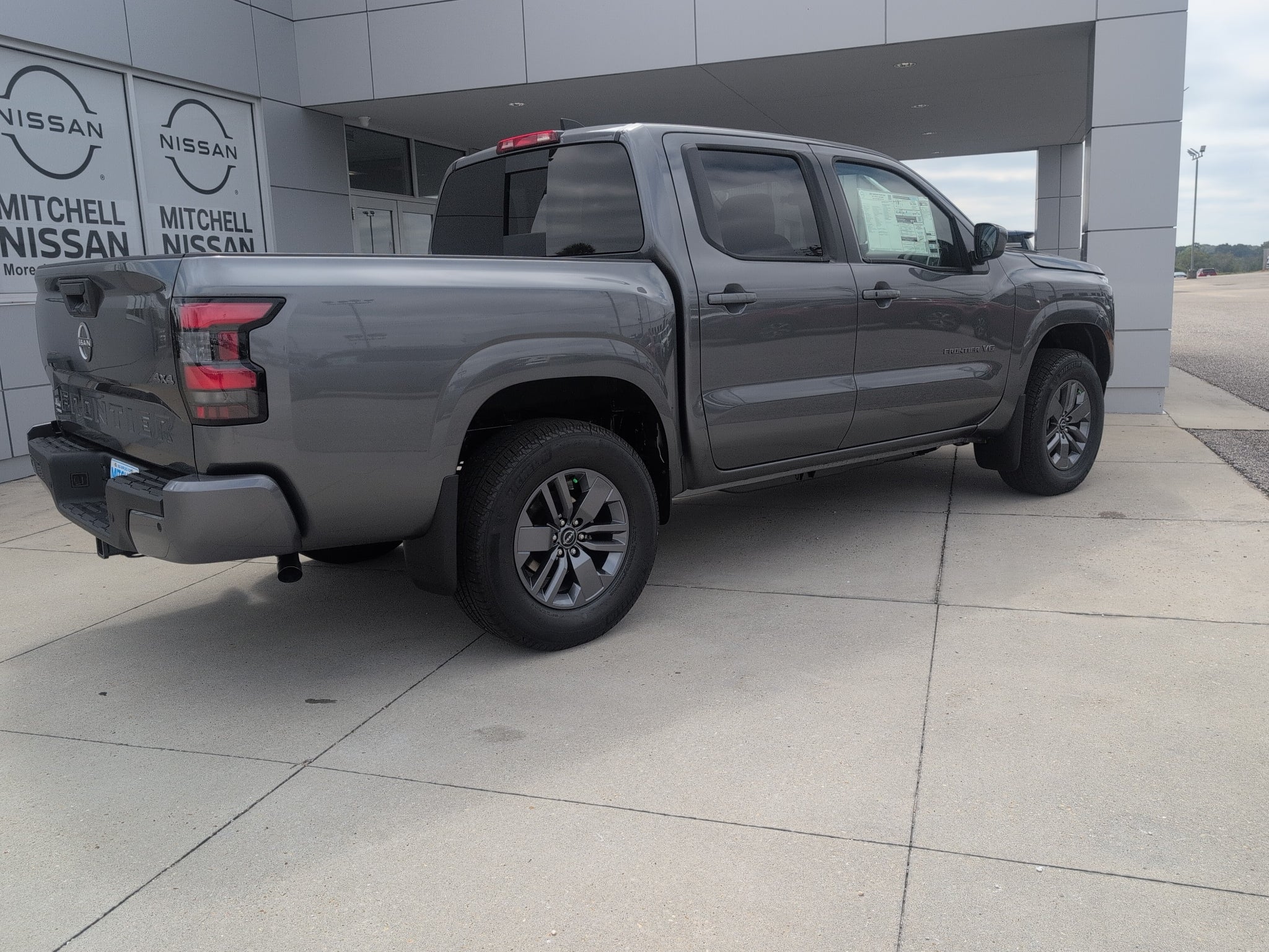 2027 Nissan Frontier Crew Cab SV