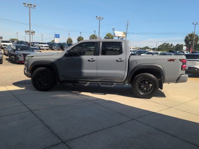 2022 Nissan Frontier Crew Cab PRO-4X®