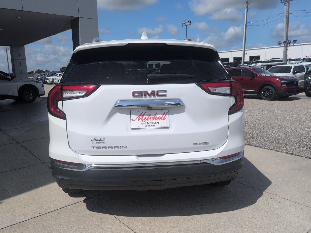 2022 GMC Terrain SLT