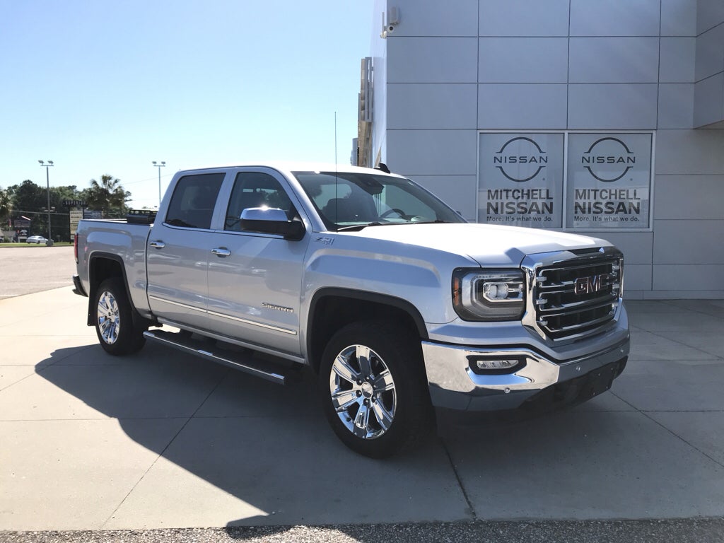 2018 GMC Sierra 4WD Crew Cab Standard Box SLT's photo