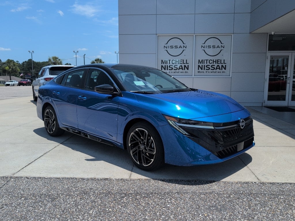 2026 Nissan Sentra SR CVT's photo