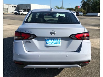 2025 Nissan Versa SV