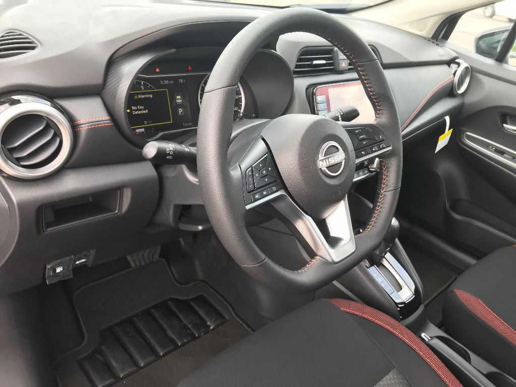 2025 Nissan Versa SR