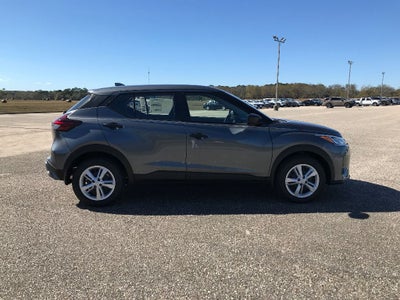 2025 Nissan Kicks Play S