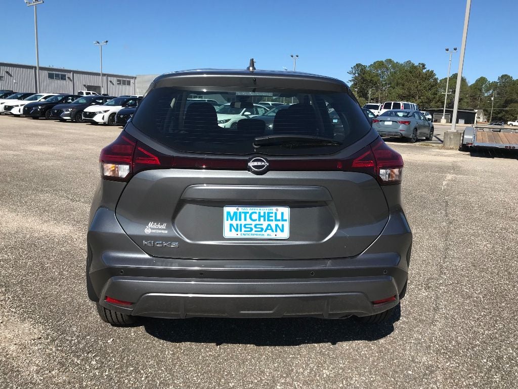 2025 Nissan Kicks Play S