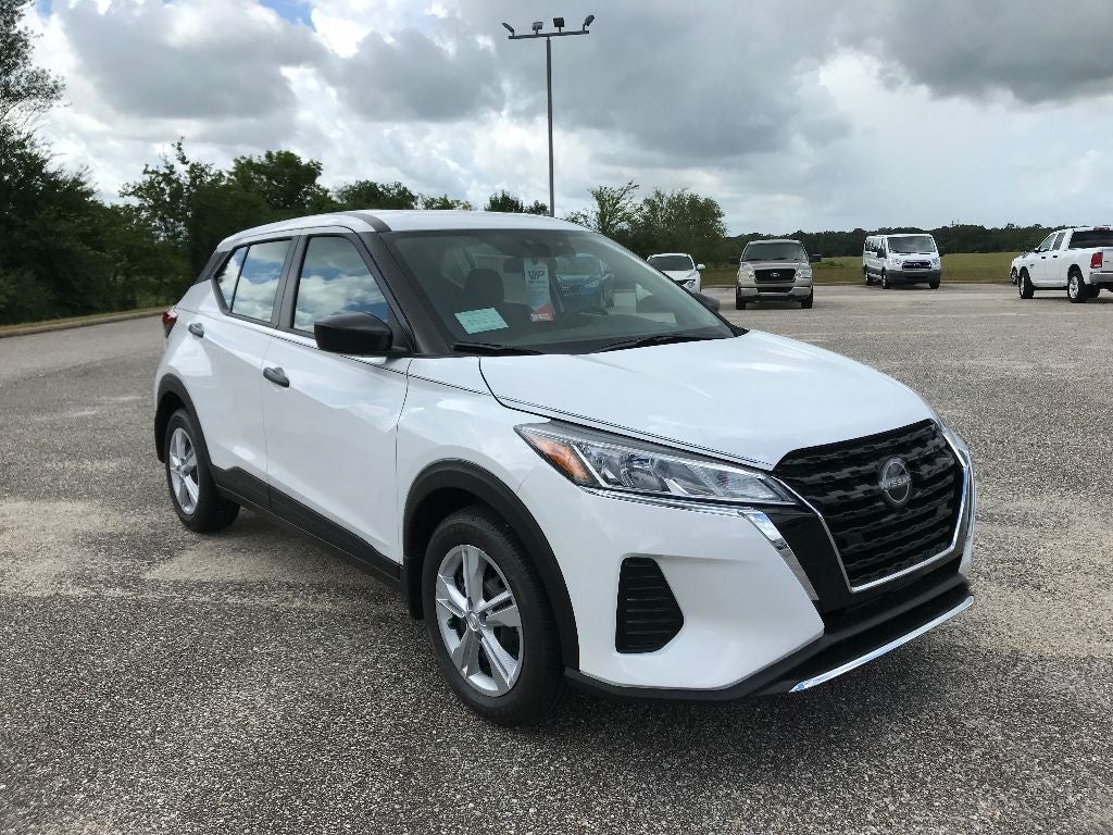 2025 Nissan Kicks Play S