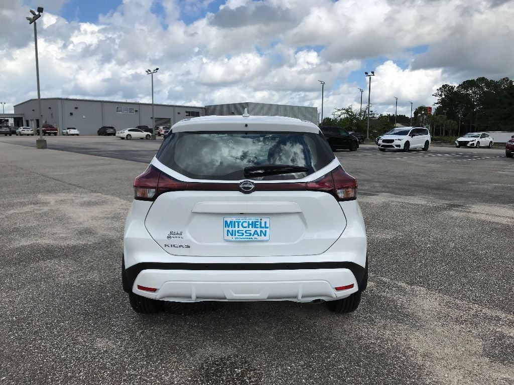 2025 Nissan Kicks Play S