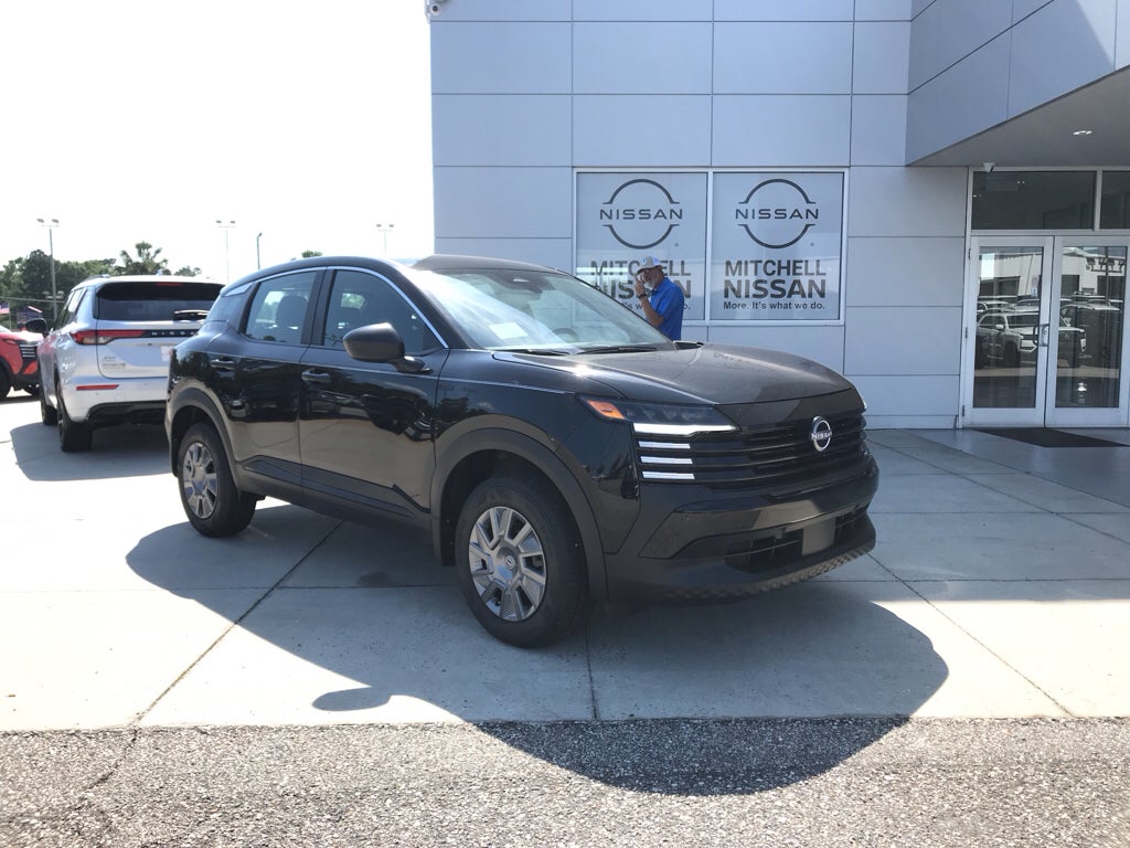 2026 Nissan Kicks 2.0 S's photo