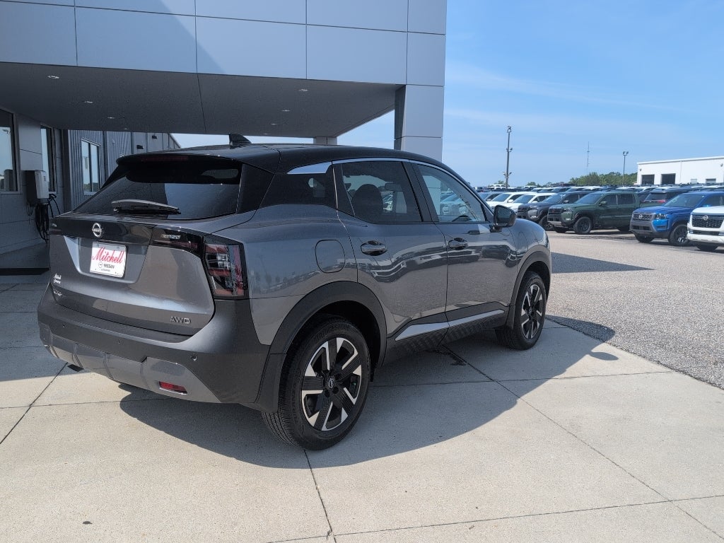 2025 Nissan Kicks SV