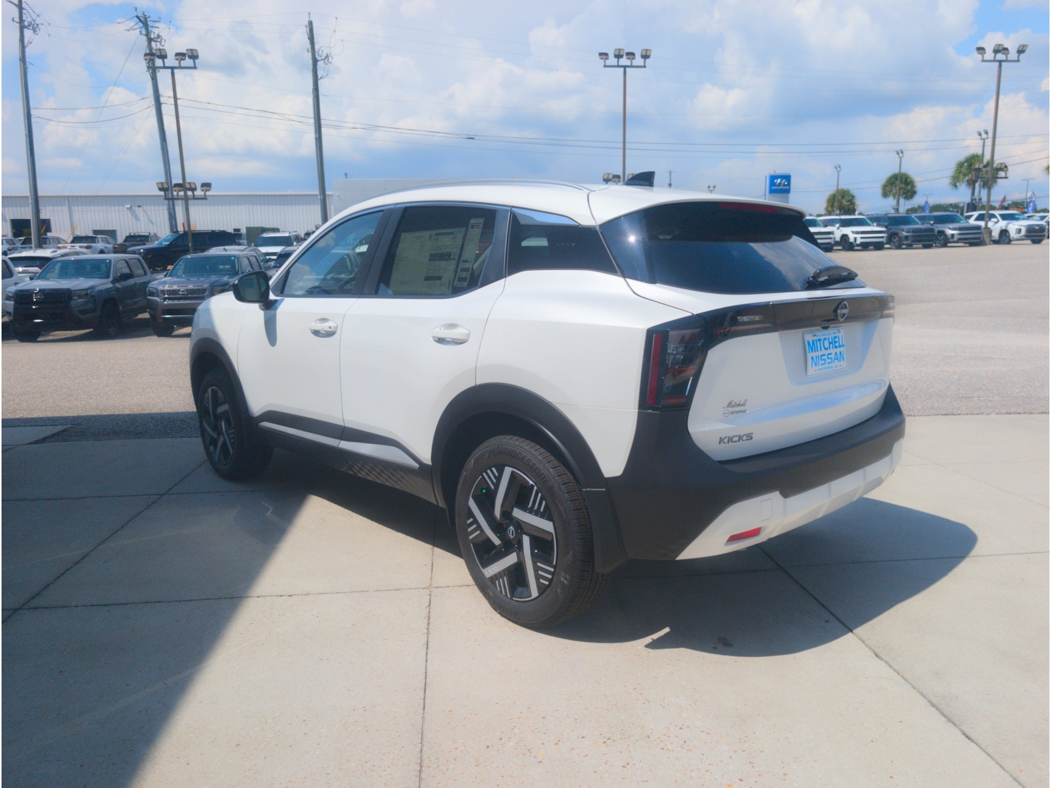 2027 Nissan Kicks SV