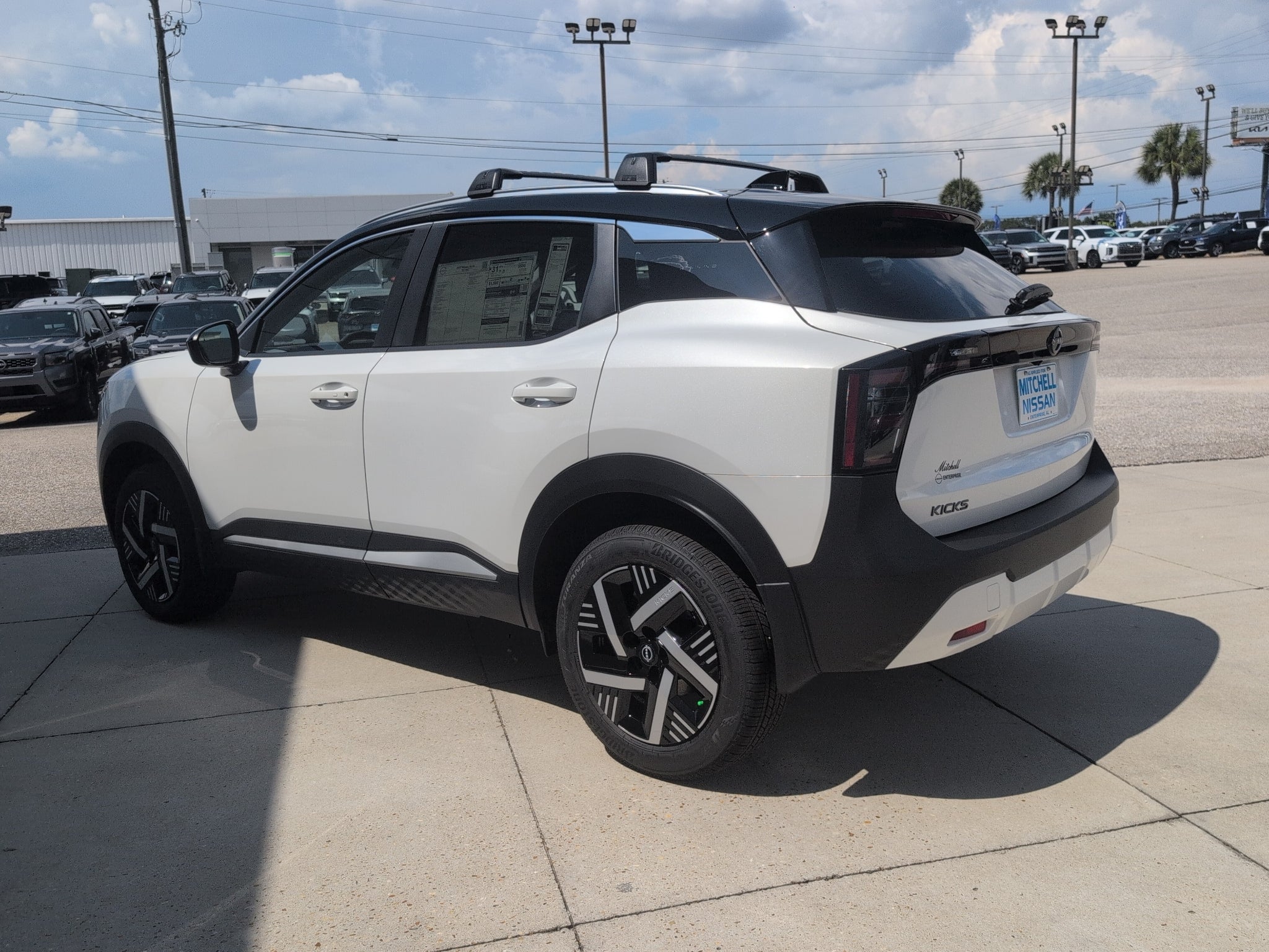 2027 Nissan Kicks SV