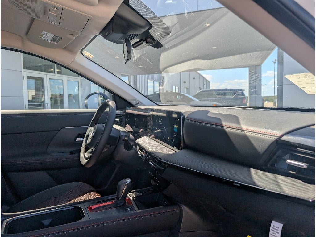 2027 Nissan Kicks SR
