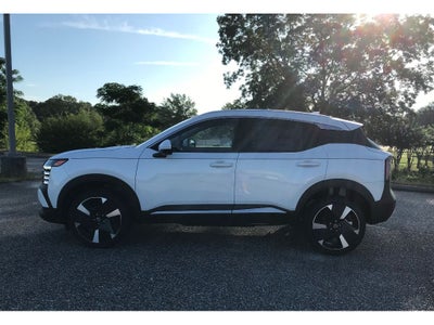 2025 Nissan Kicks SR