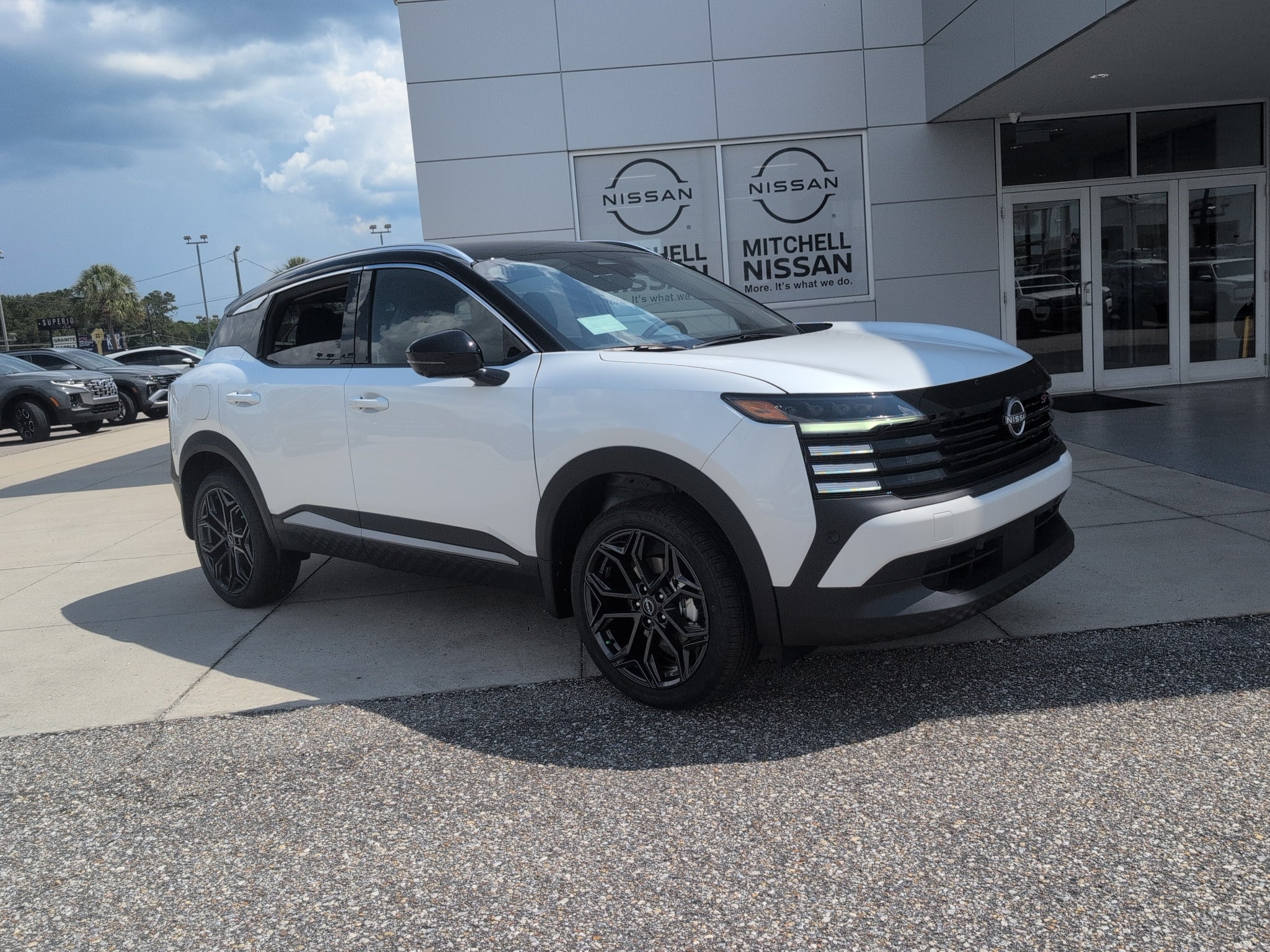 2027 Nissan Kicks SR