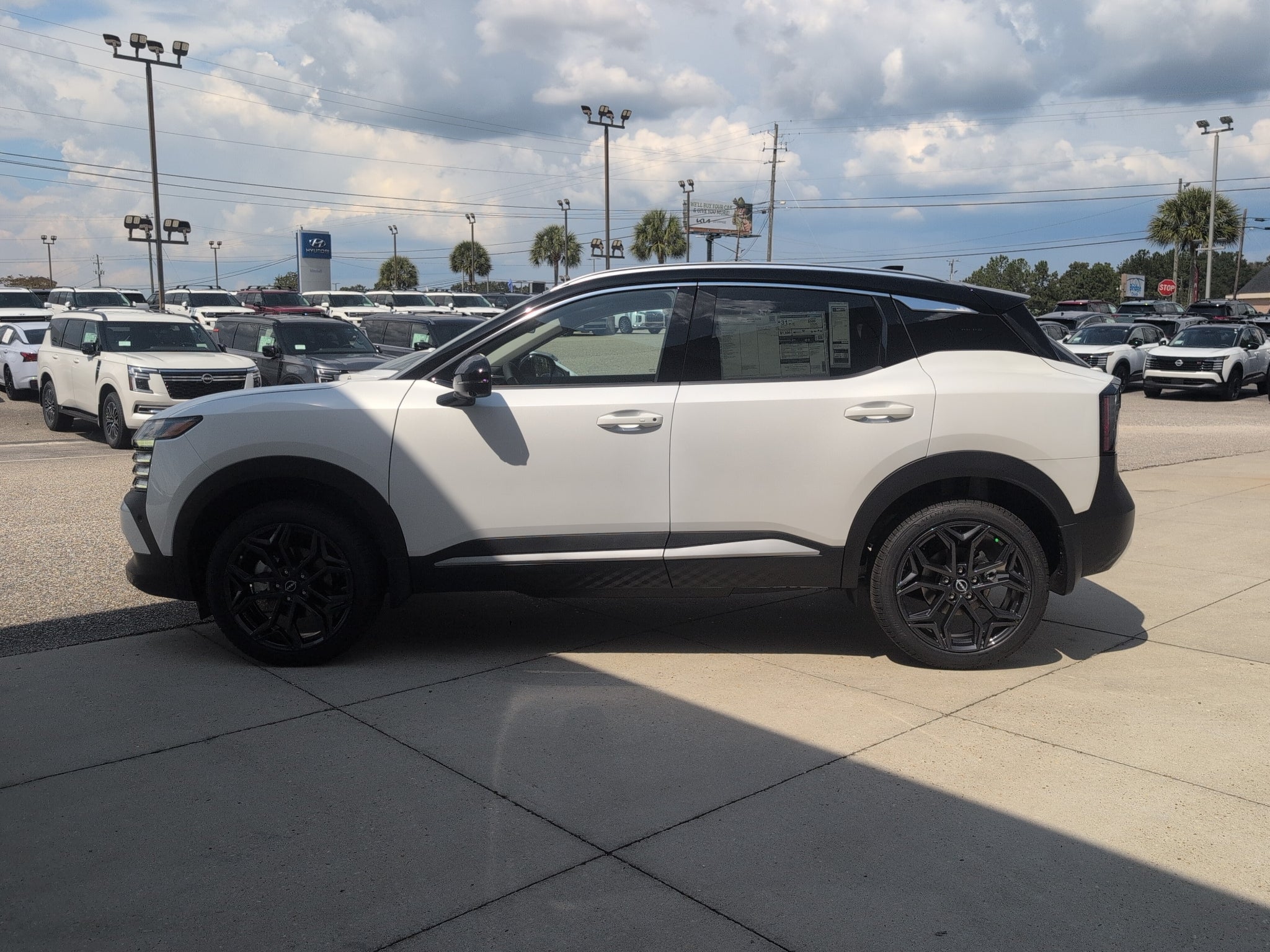 2027 Nissan Kicks SR