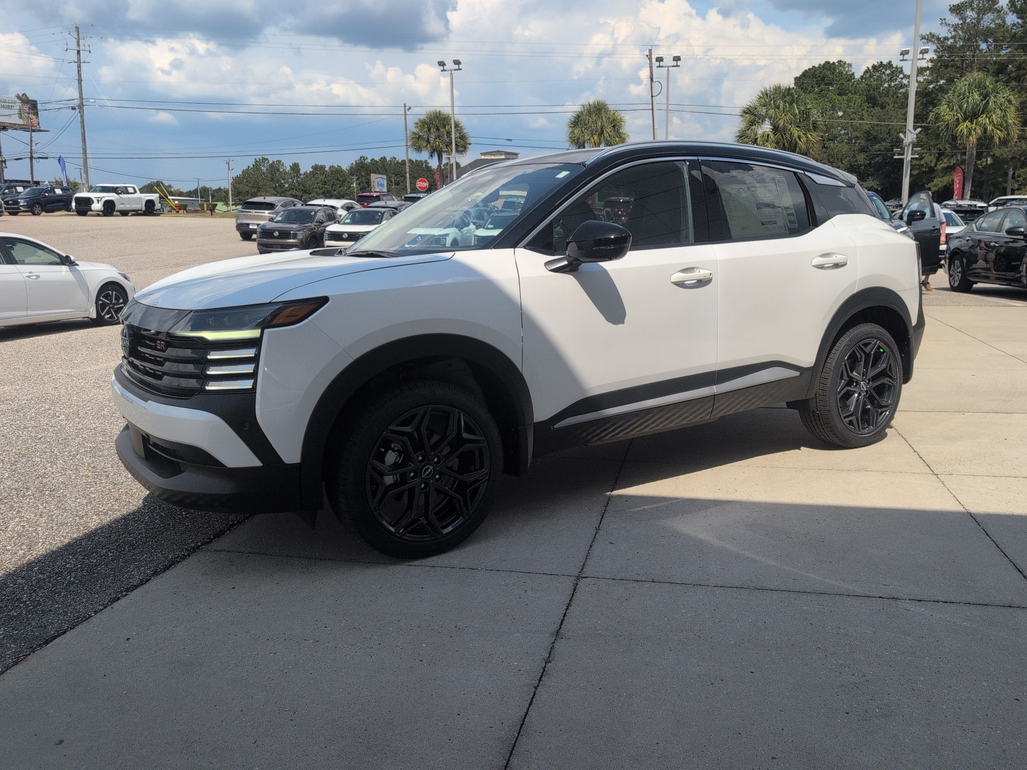 2027 Nissan Kicks SR