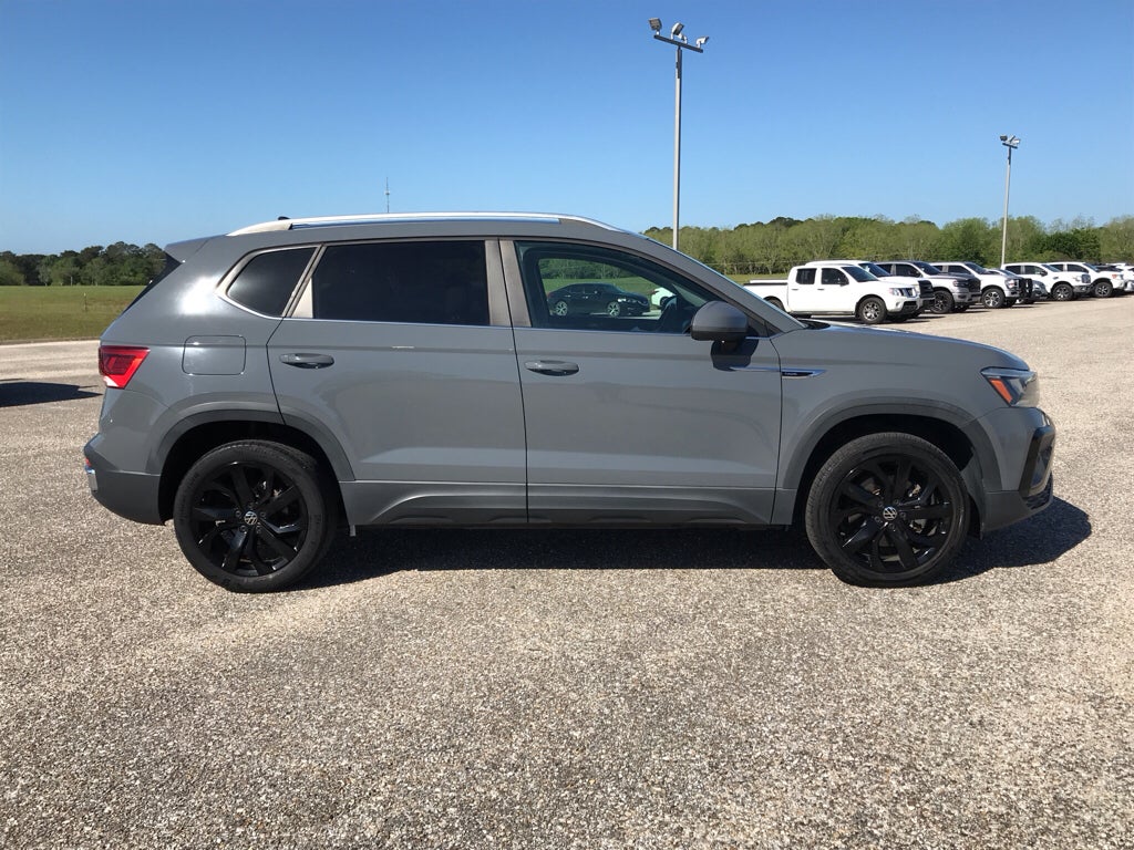 2022 Volkswagen Taos SE