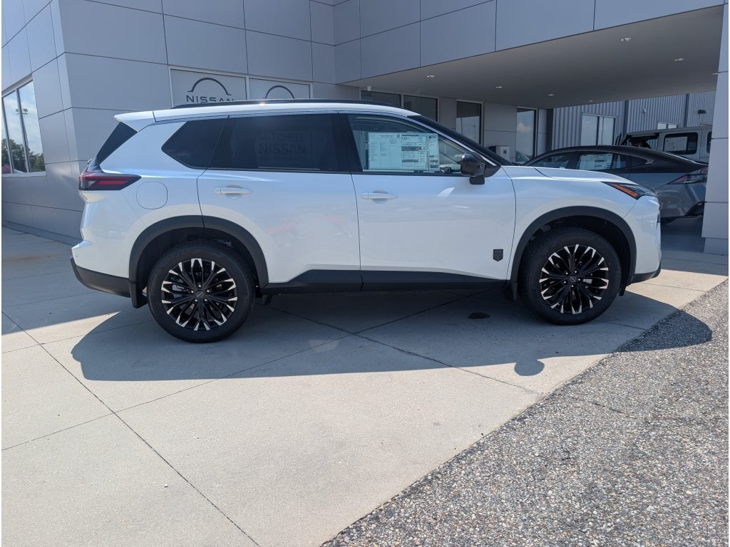 2026 Nissan Rogue Dark Armor™