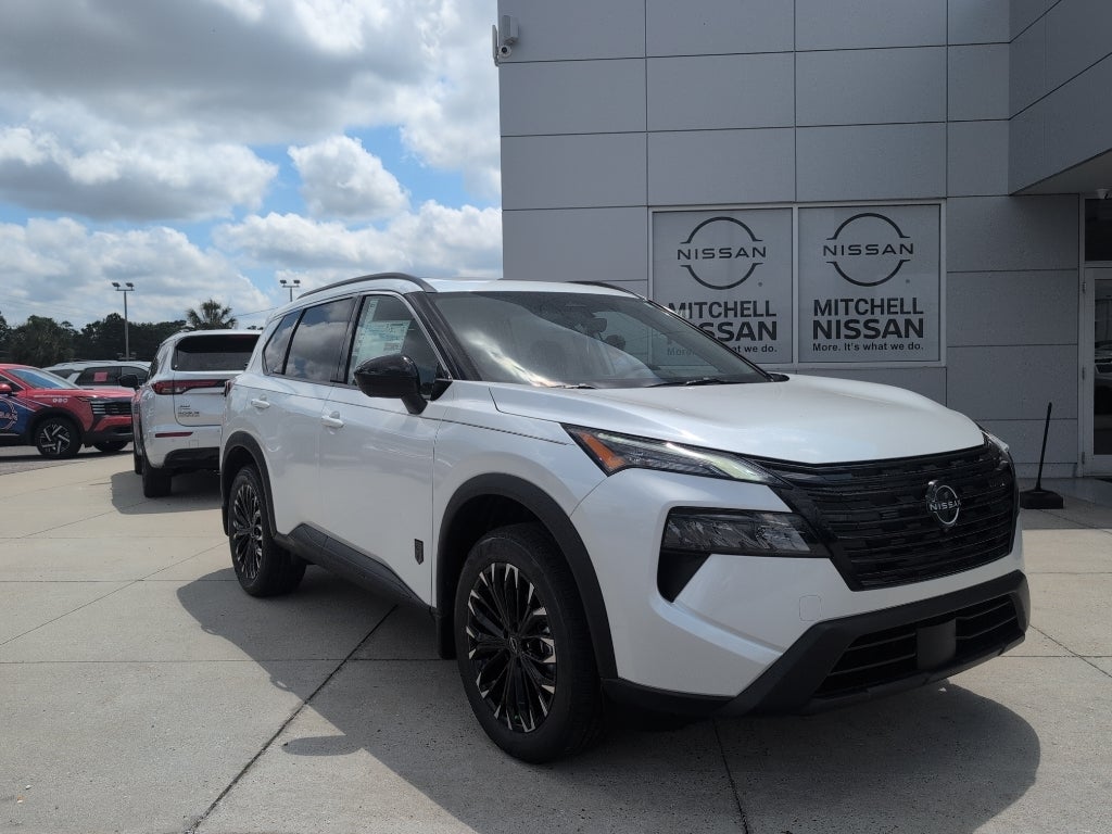 2026 Nissan Rogue Dark Armor's photo