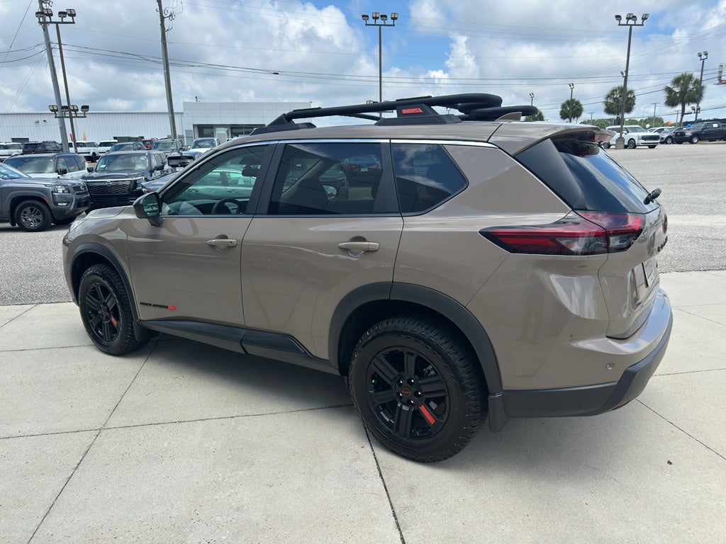 2025 Nissan Rogue Rock Creek
