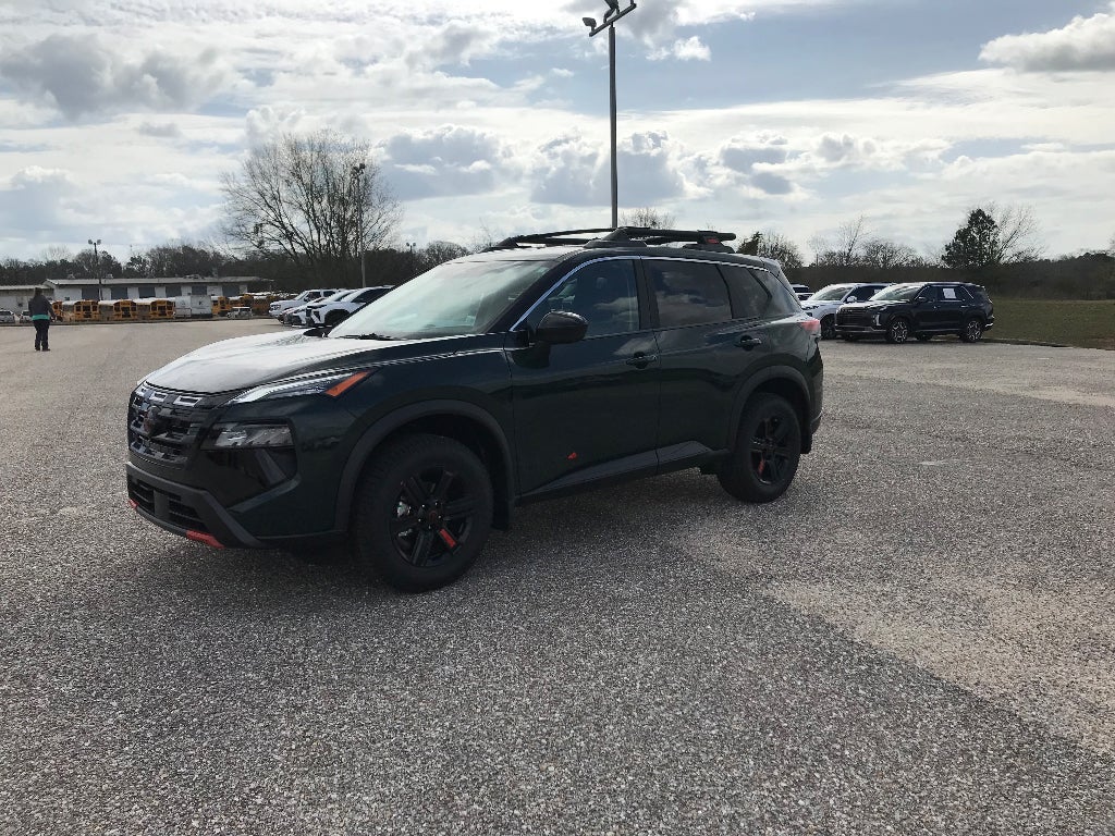 2026 Nissan Rogue Rock Creek®