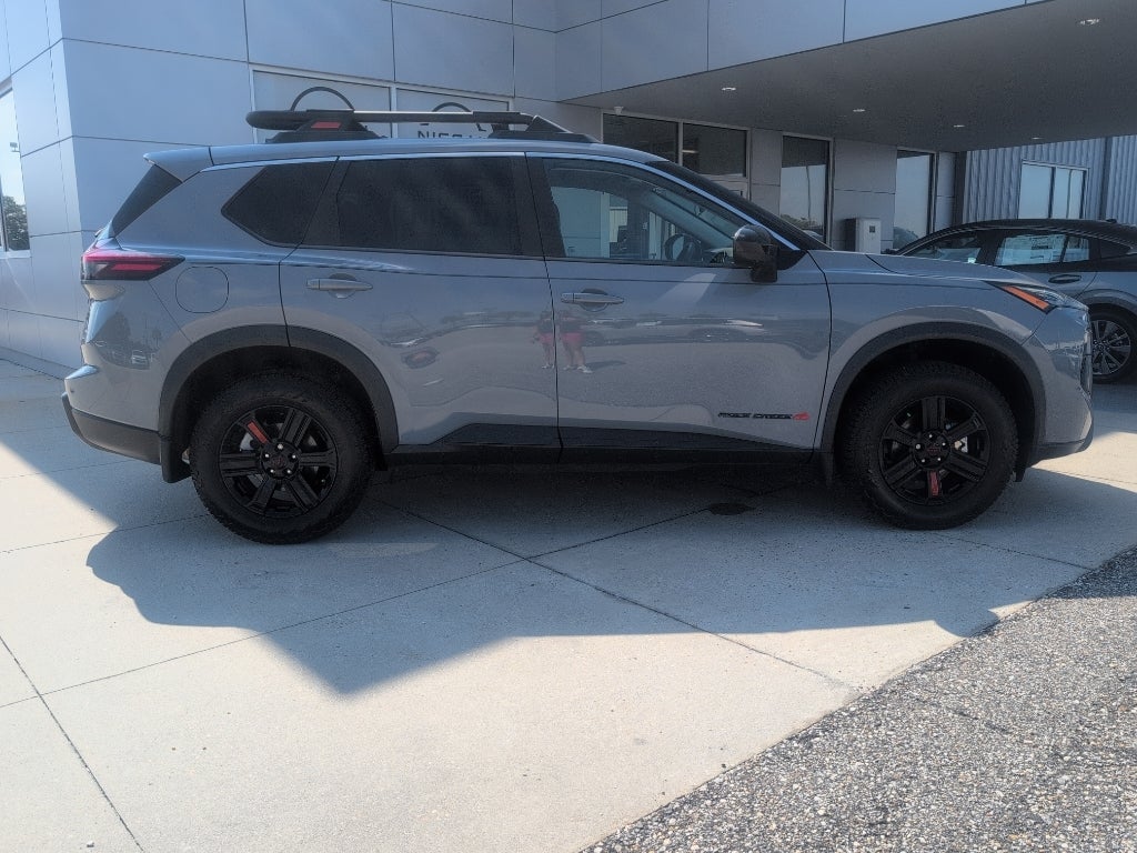 2025 Nissan Rogue Rock Creek®