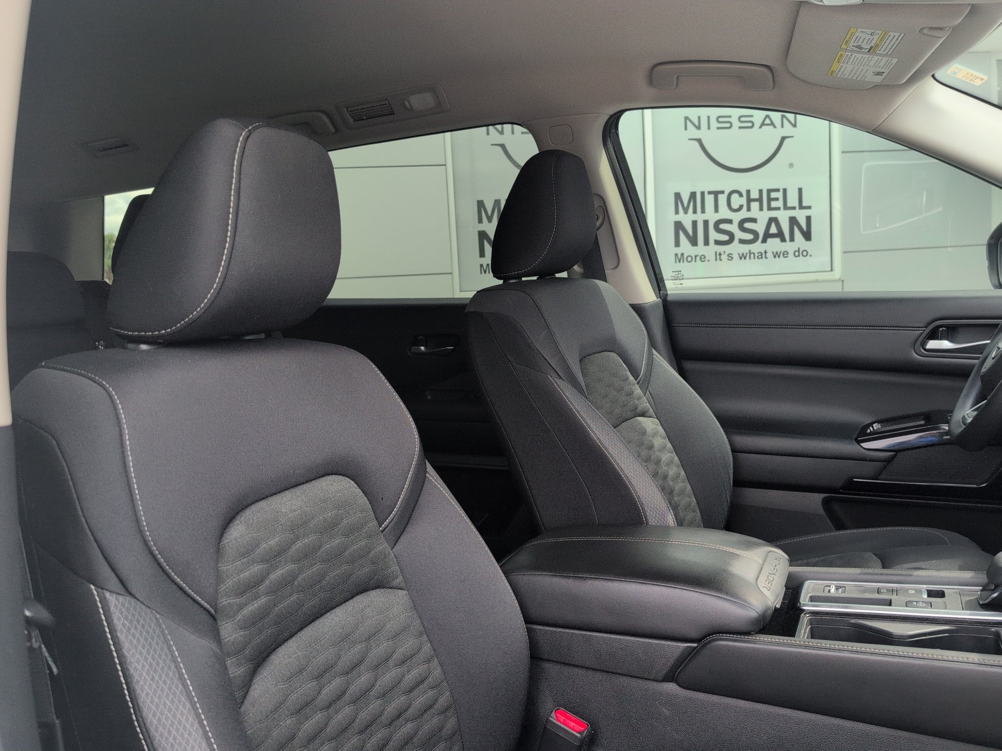 2022 Nissan Pathfinder S
