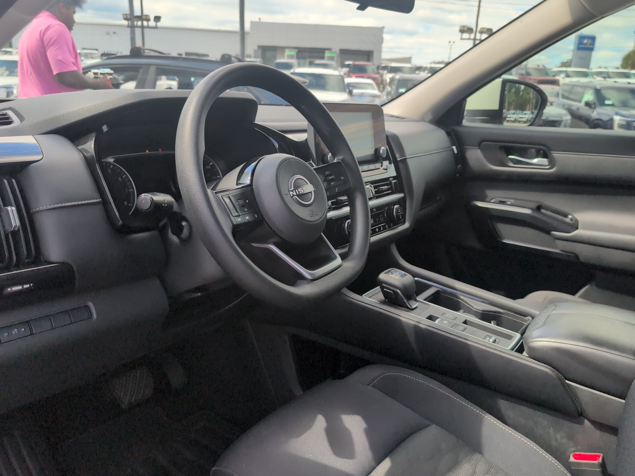 2022 Nissan Pathfinder S