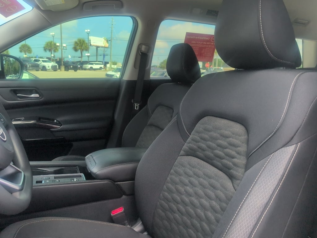 2022 Nissan Pathfinder S