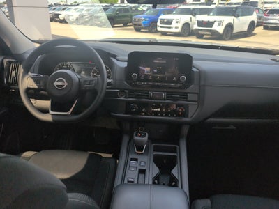 2025 Nissan Pathfinder S