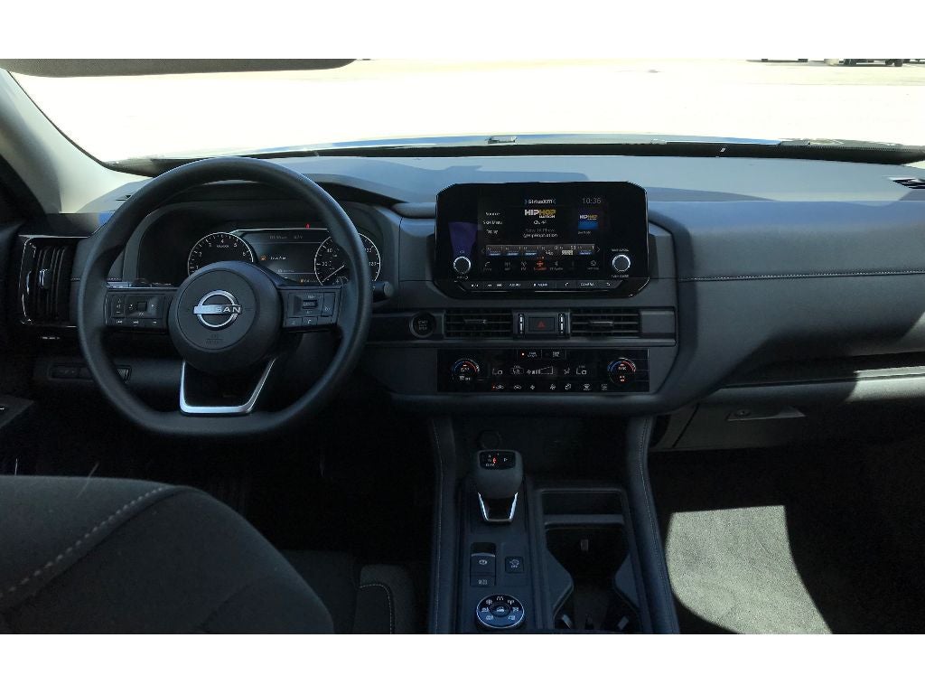 2025 Nissan Pathfinder S