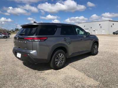 2025 Nissan Pathfinder S
