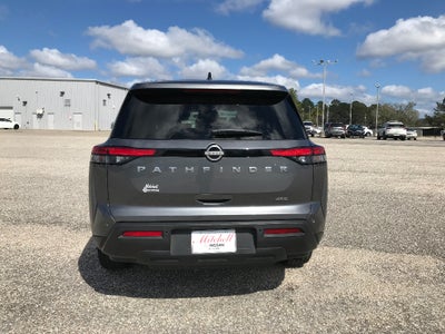 2025 Nissan Pathfinder S